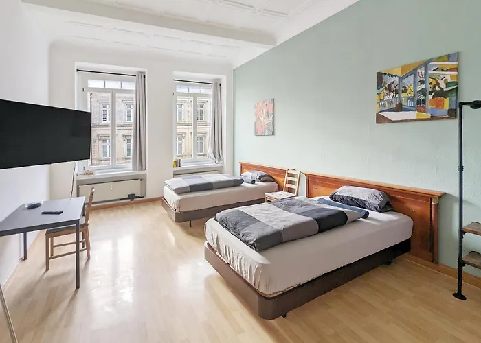 Monteurdreams-De Zentrale, Grosse 5Z Wohnung, 2 Baeder, Kueche