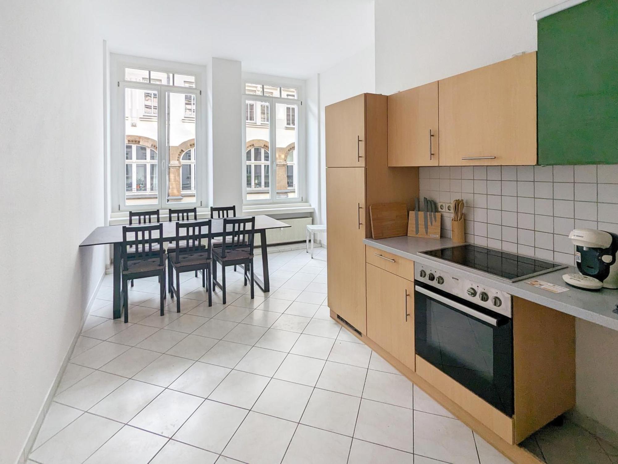 Monteurdreams-de Zentrale, Grosse 5z Wohnung, 2 Baeder, Kueche * Lipsia