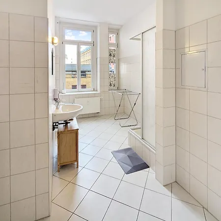 Monteurdreams-De Zentrale, Grosse 5Z Wohnung, 2 Baeder, Kueche Leipzig Exterior photo