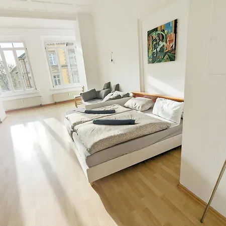 Monteurdreams-De Zentrale, Grosse 5Z Wohnung, 2 Baeder, Kueche Leipzig Exterior photo