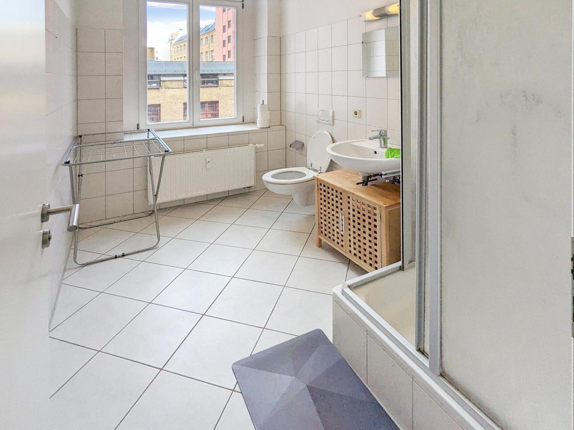 Apartment Monteurdreams-de Zentrale, Grosse 5z Wohnung, 2 Baeder, Kueche