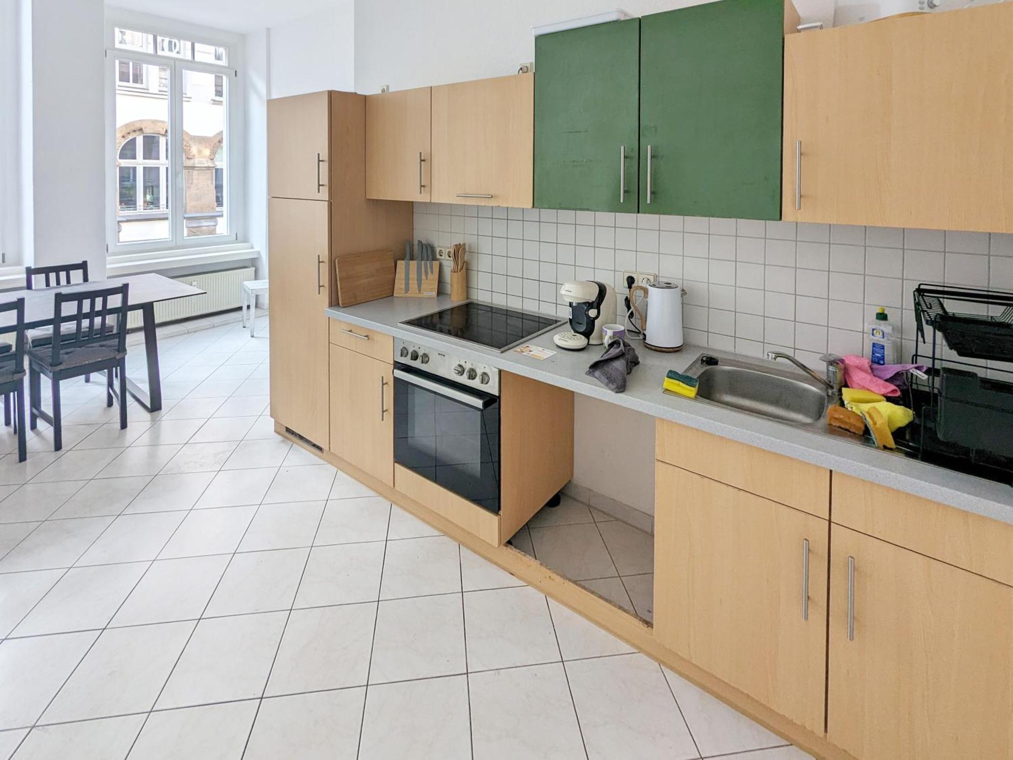 Monteurdreams-de Zentrale, Grosse 5z Wohnung, 2 Baeder, Kueche * Leipzig