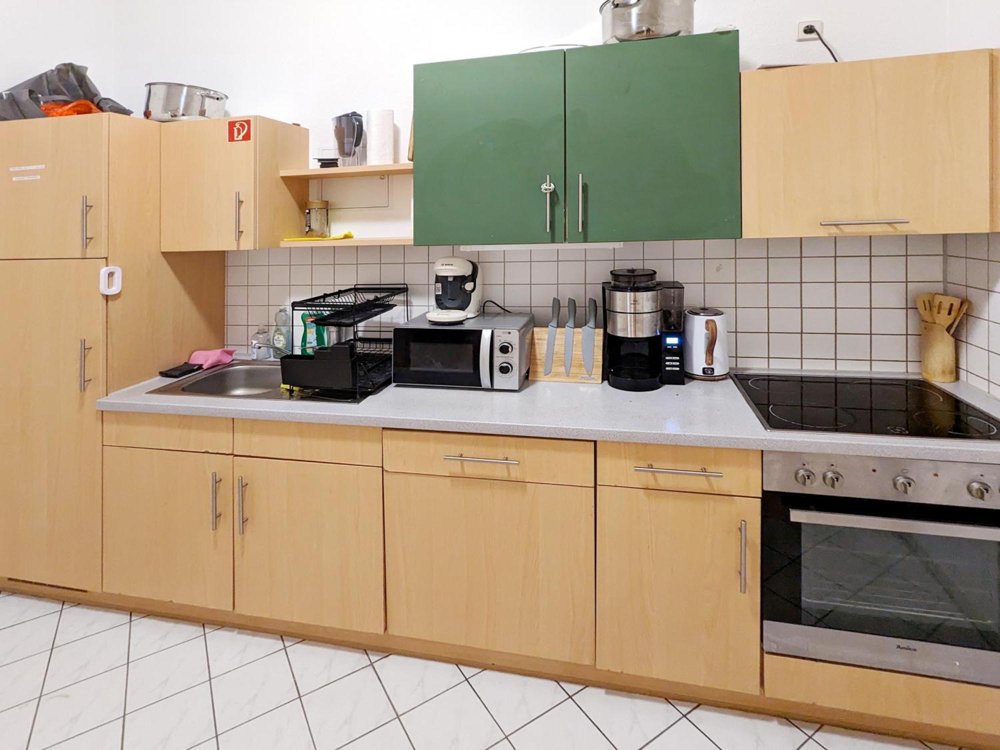 Monteurdreams-de Zentrale, Grosse 5z Wohnung, 2 Baeder, Kueche * Leipzig