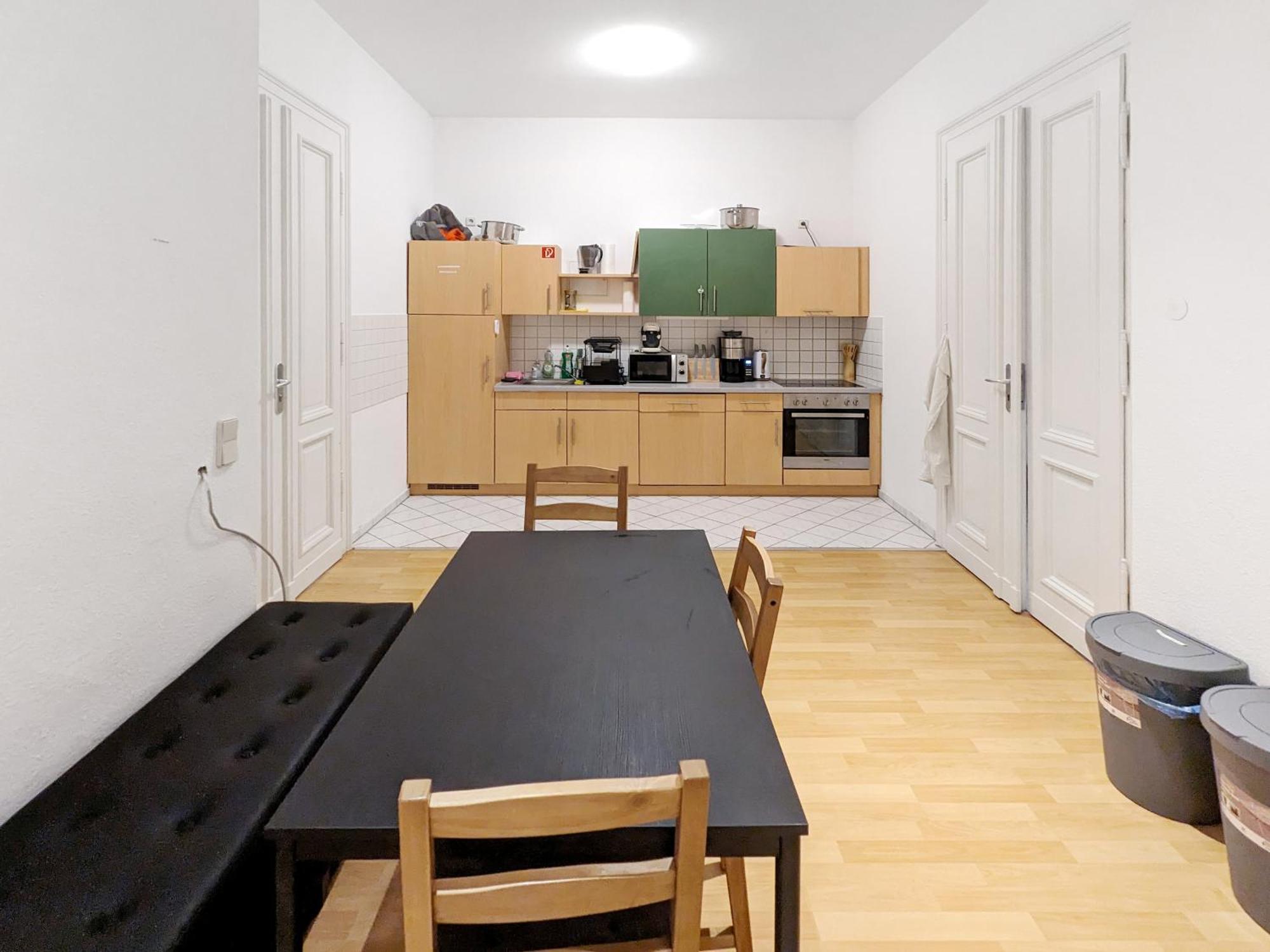 Apartment Monteurdreams-de Zentrale, Grosse 5z Wohnung, 2 Baeder, Kueche Leipzig